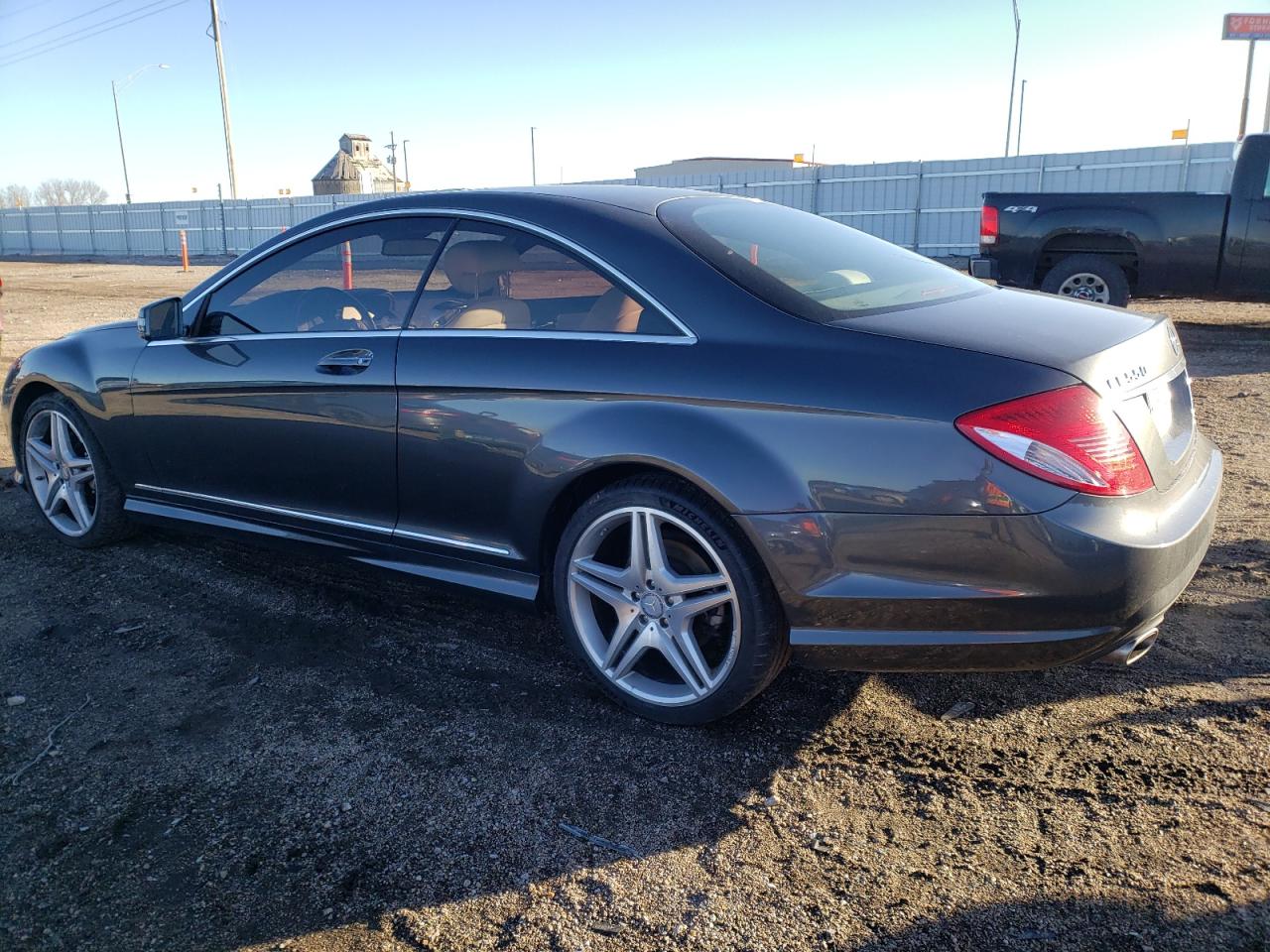 Obraz 2 z 2010 MERCEDES-BENZ CL 550 4MATIC 2010 z VIN WDDEJ8GB9AA024372
