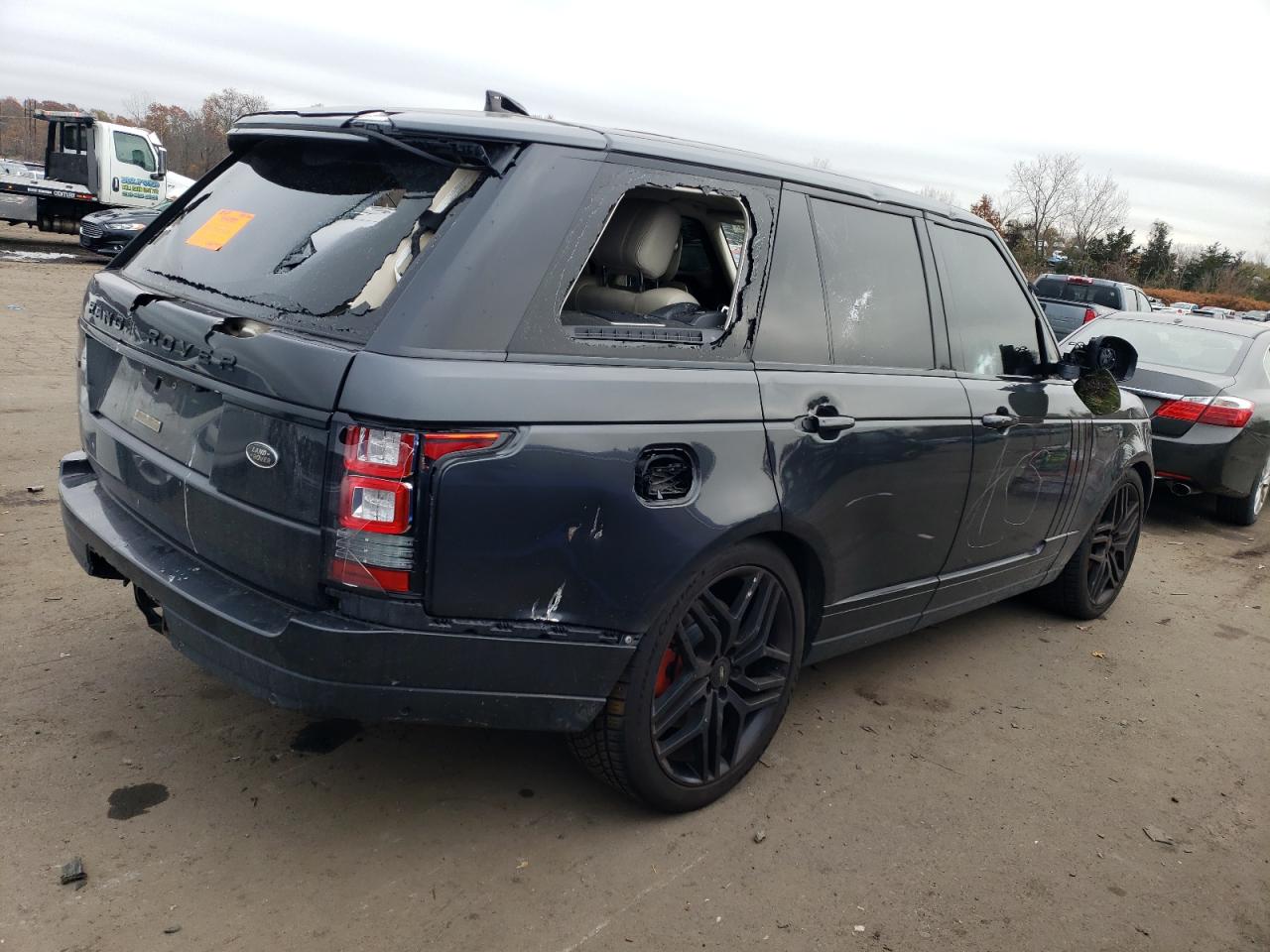 Image 3 of 2017 LAND ROVER RANGE ROVER SUPERCHARGED 2017 with VIN SALGS2FE8HA354788
