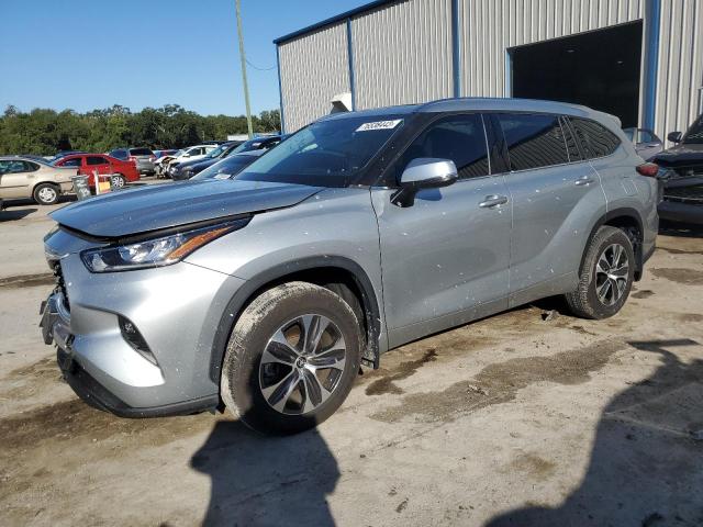 Image 1 of 2020 TOYOTA HIGHLANDER XLE 2020 with VIN 5TDHZRBH0LS021223
