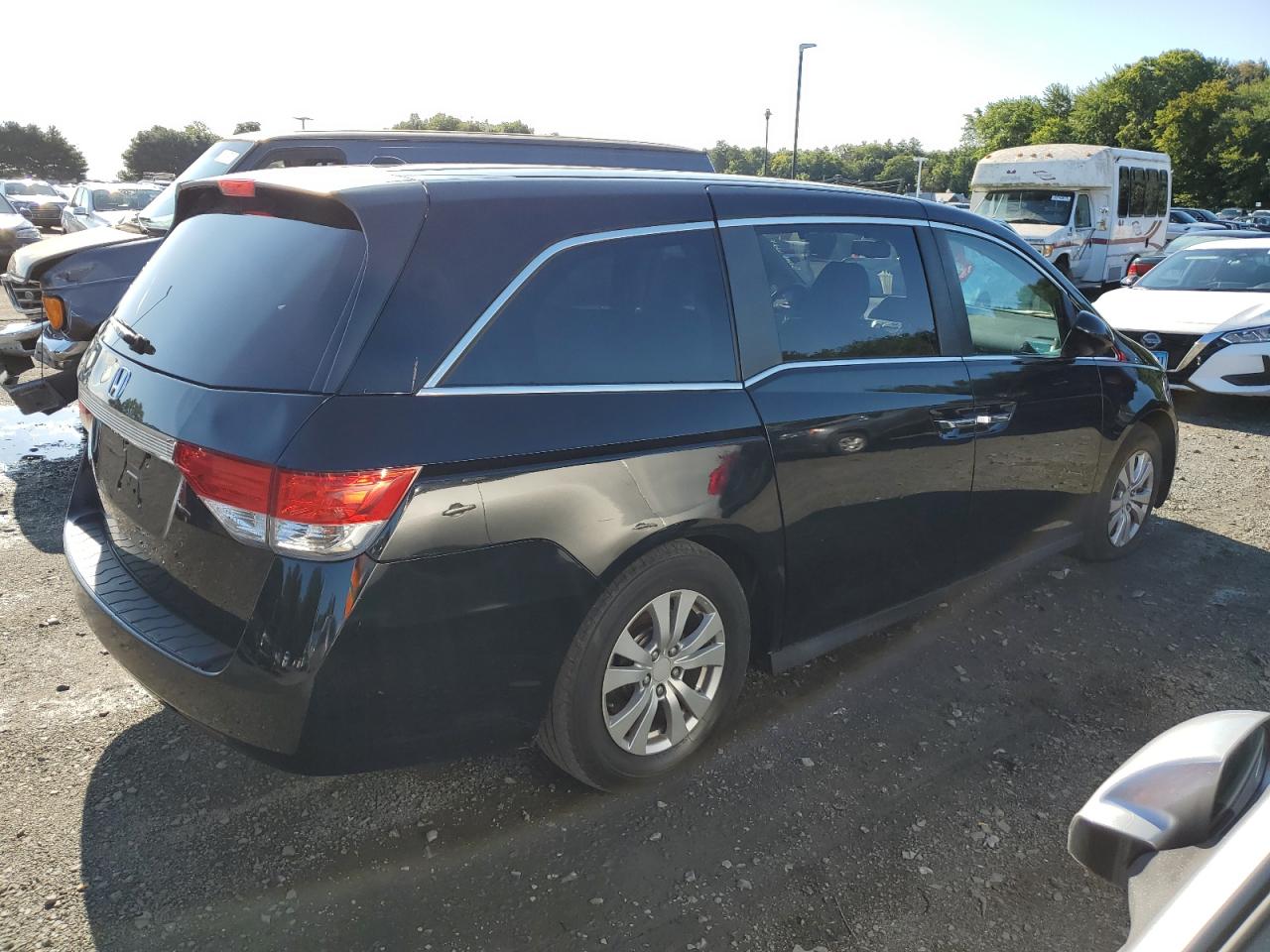 Image 3 of 2015 HONDA ODYSSEY EXL 2015 with VIN 5FNRL5H63FB072051