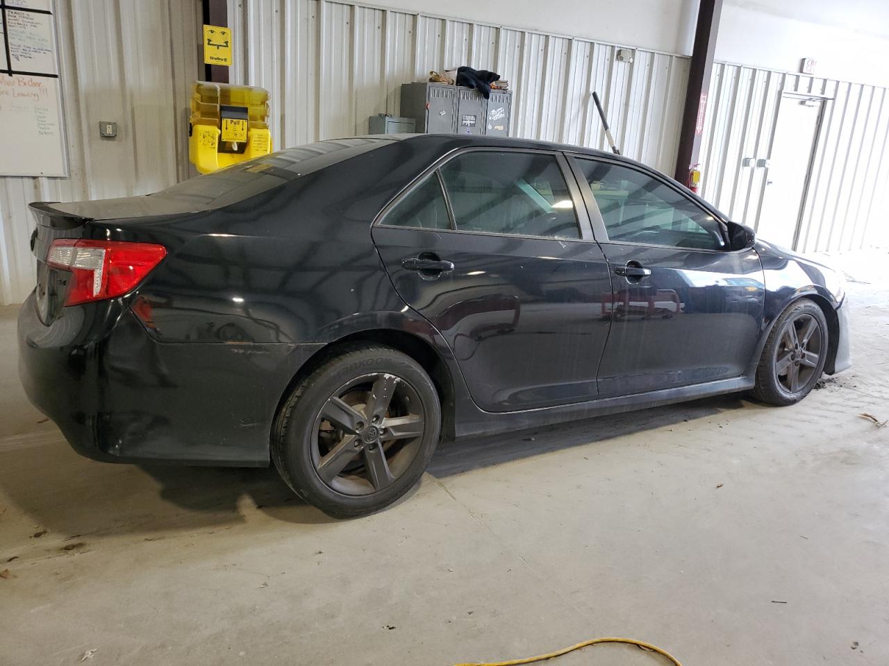 Obraz 3 z 2014 TOYOTA CAMRY L 2014 z VIN 4T1BF1FK2EU357360