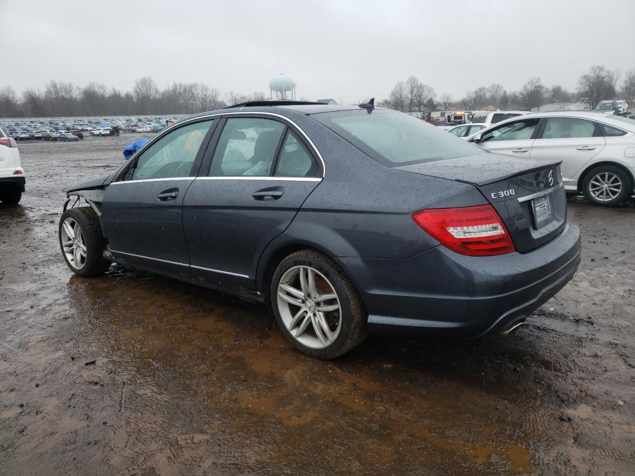 Image 2 of 2013 MERCEDES-BENZ C 300 4MATIC 2013 with VIN WDDGF8AB7DR250094