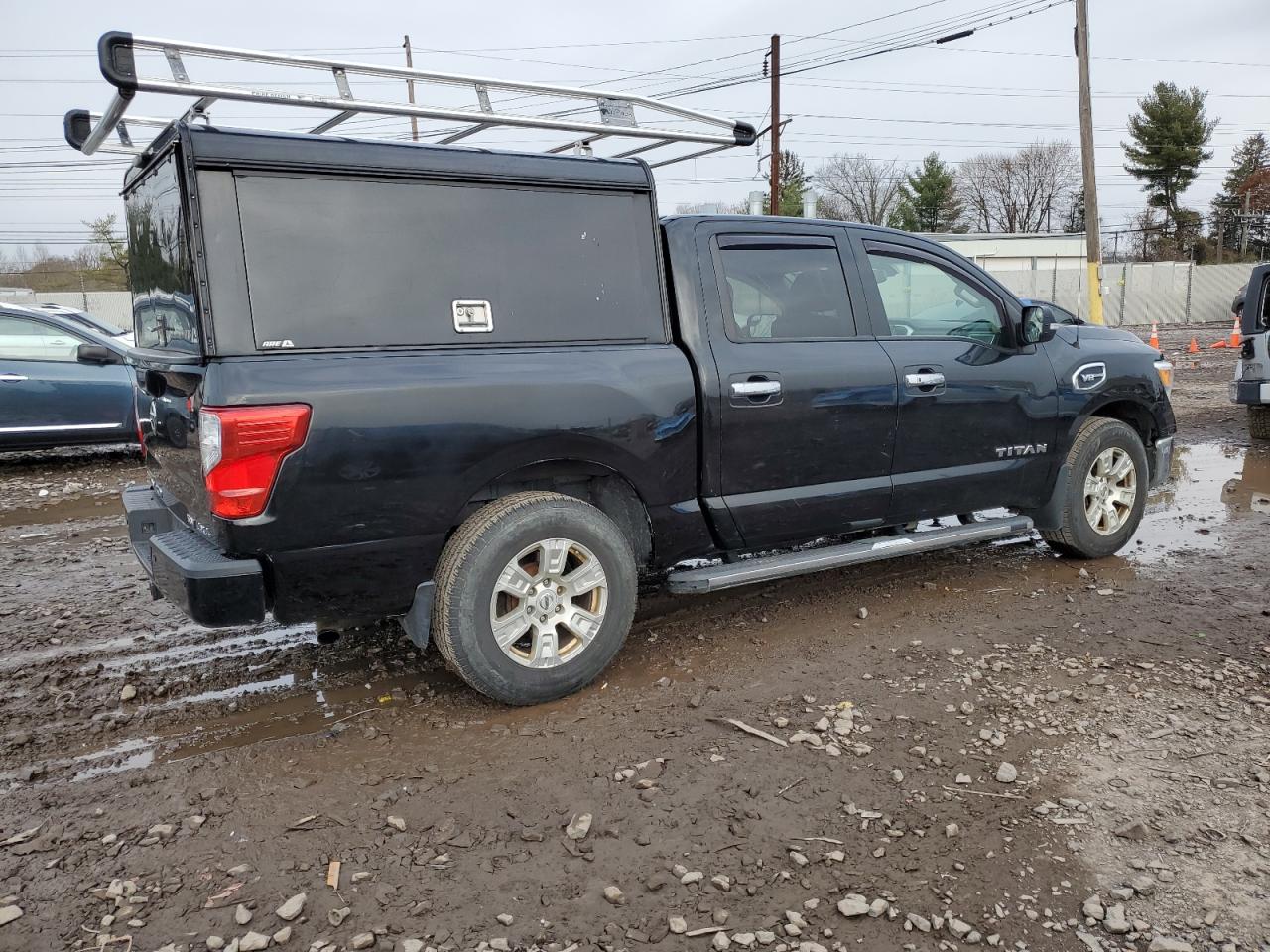 Image 3 of 2017 NISSAN TITAN SV 2017 with VIN 1N6AA1E51HN505262