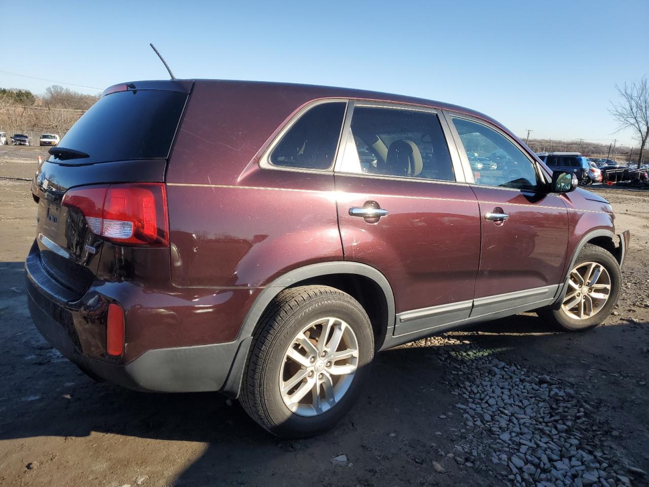 Изображение 3 2014 KIA SORENTO LX 2014 с VIN 5XYKT3A64EG515640