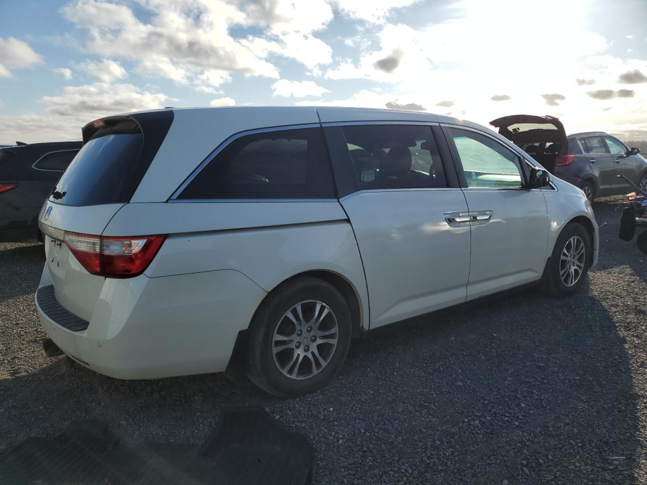 Изображение 3 Honda Odyssey Exl 2012 с VIN 5FNRL5H61CB502042