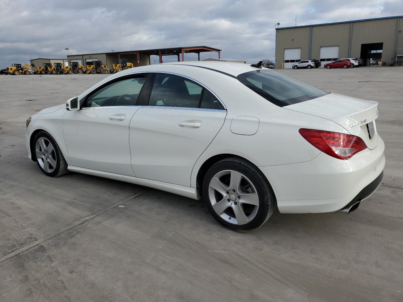 Image 2 of 2015 MERCEDES-BENZ CLA 250 2015 with VIN WDDSJ4EB8FN210502
