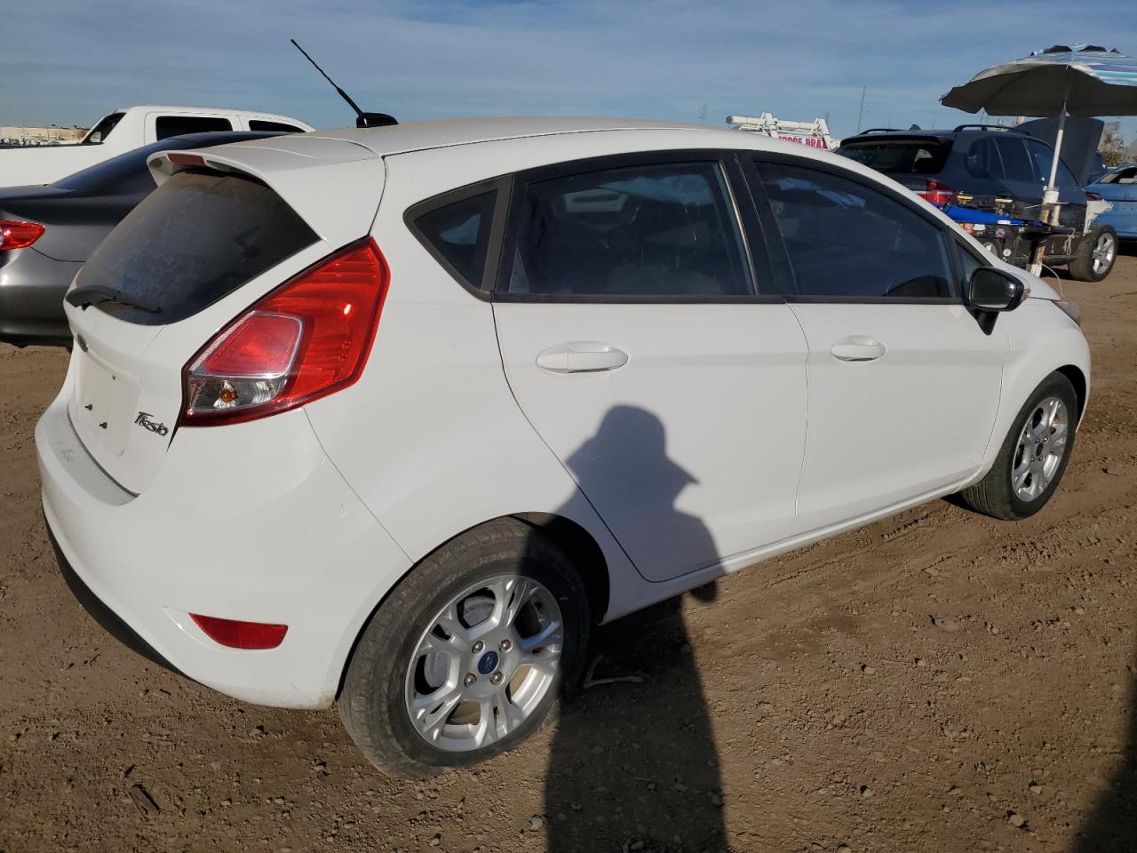Image 3 of 2014 FORD FIESTA SE 2014 with VIN 3FADP4EJ1EM203785