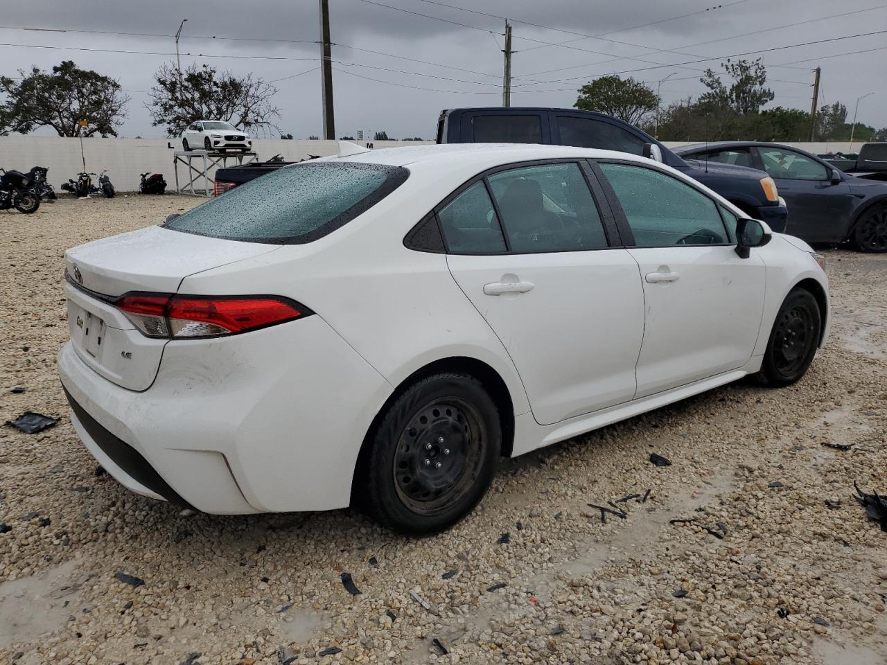 Obraz 3 z 2021 TOYOTA COROLLA LE 2021 z VIN 5YFEPMAE9MP150381