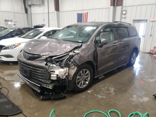 Image 1 of 2022 TOYOTA SIENNA XLE 2022 with VIN 5TDYRKECXNS120206