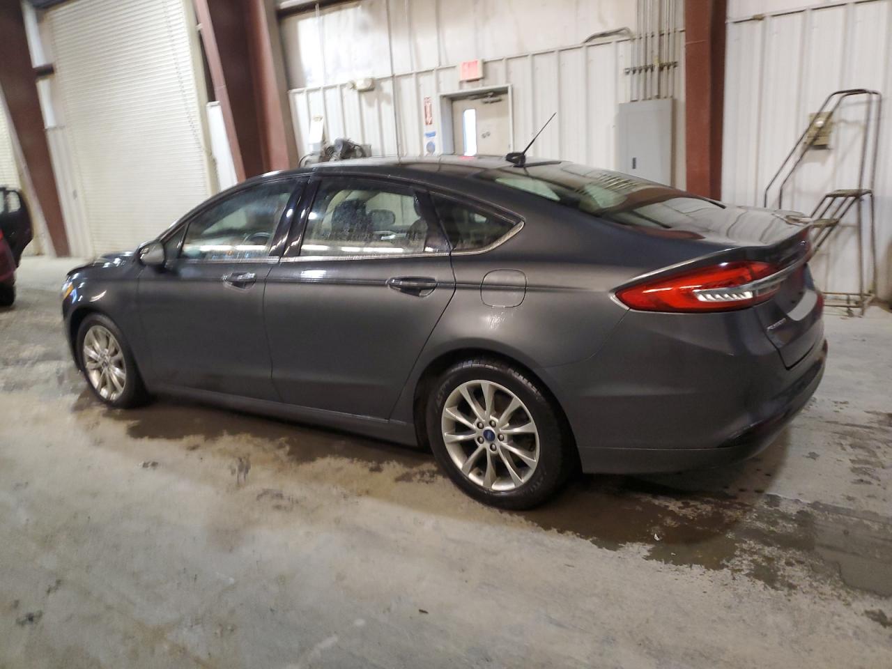 Изображение 2 2017 FORD FUSION SE 2017 с VIN 3FA6P0H73HR155621