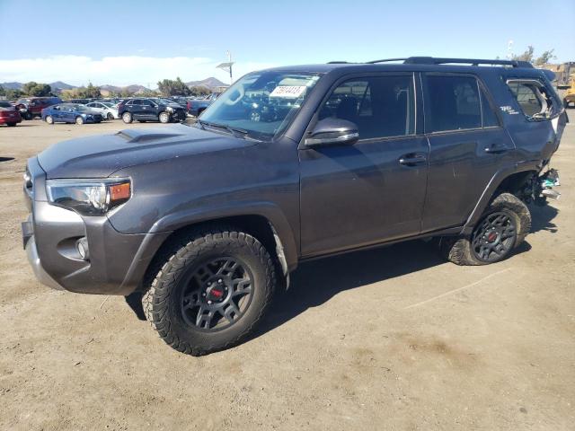 Obraz 1 z 2020 TOYOTA 4RUNNER SR5/SR5 PREMIUM 2020 z VIN JTEBU5JR8L5828369
