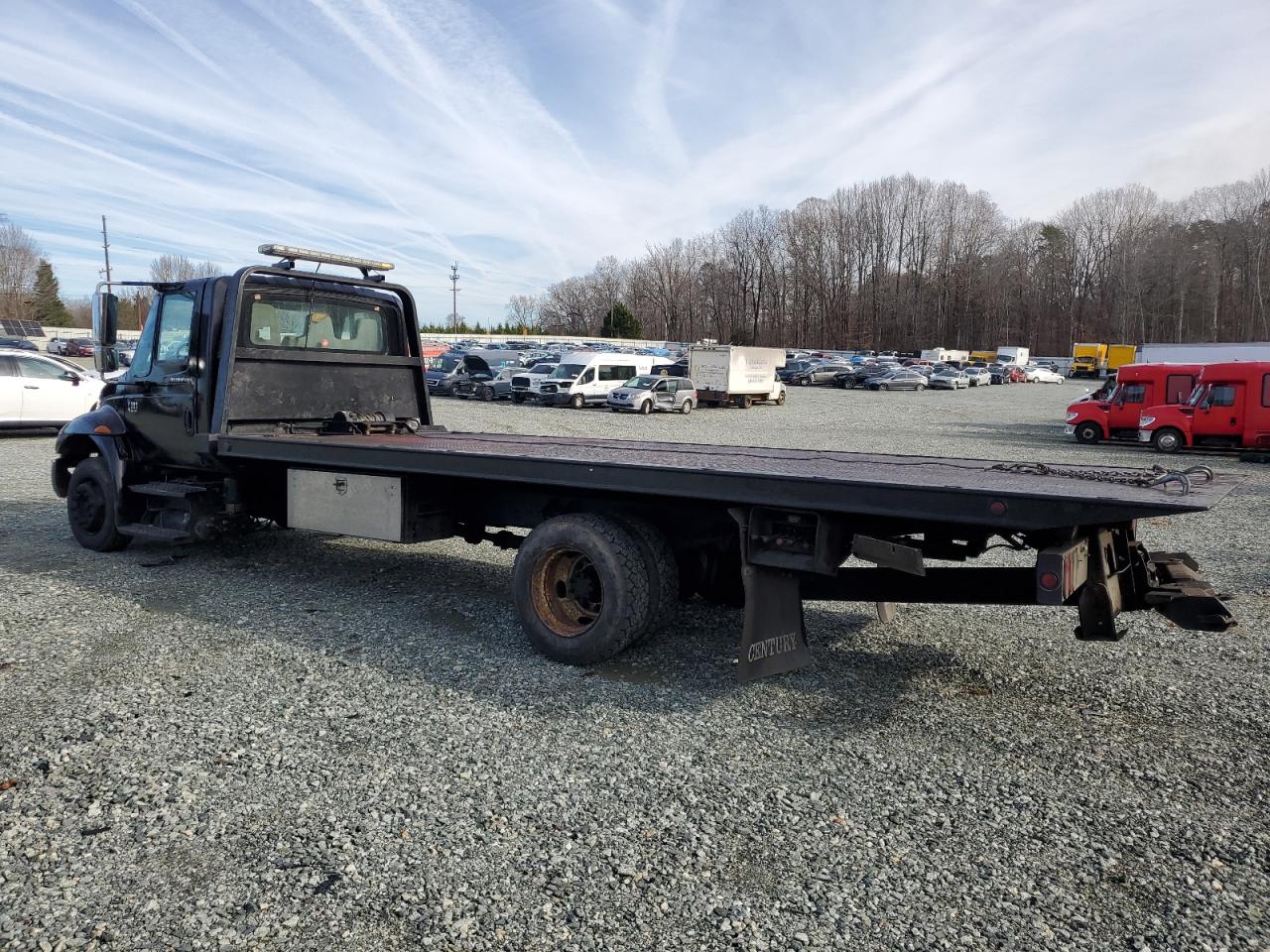 Image 2 of 2005 INTERNATIONAL 4000 4300 2005 with VIN 1HTMMAAL35H698071