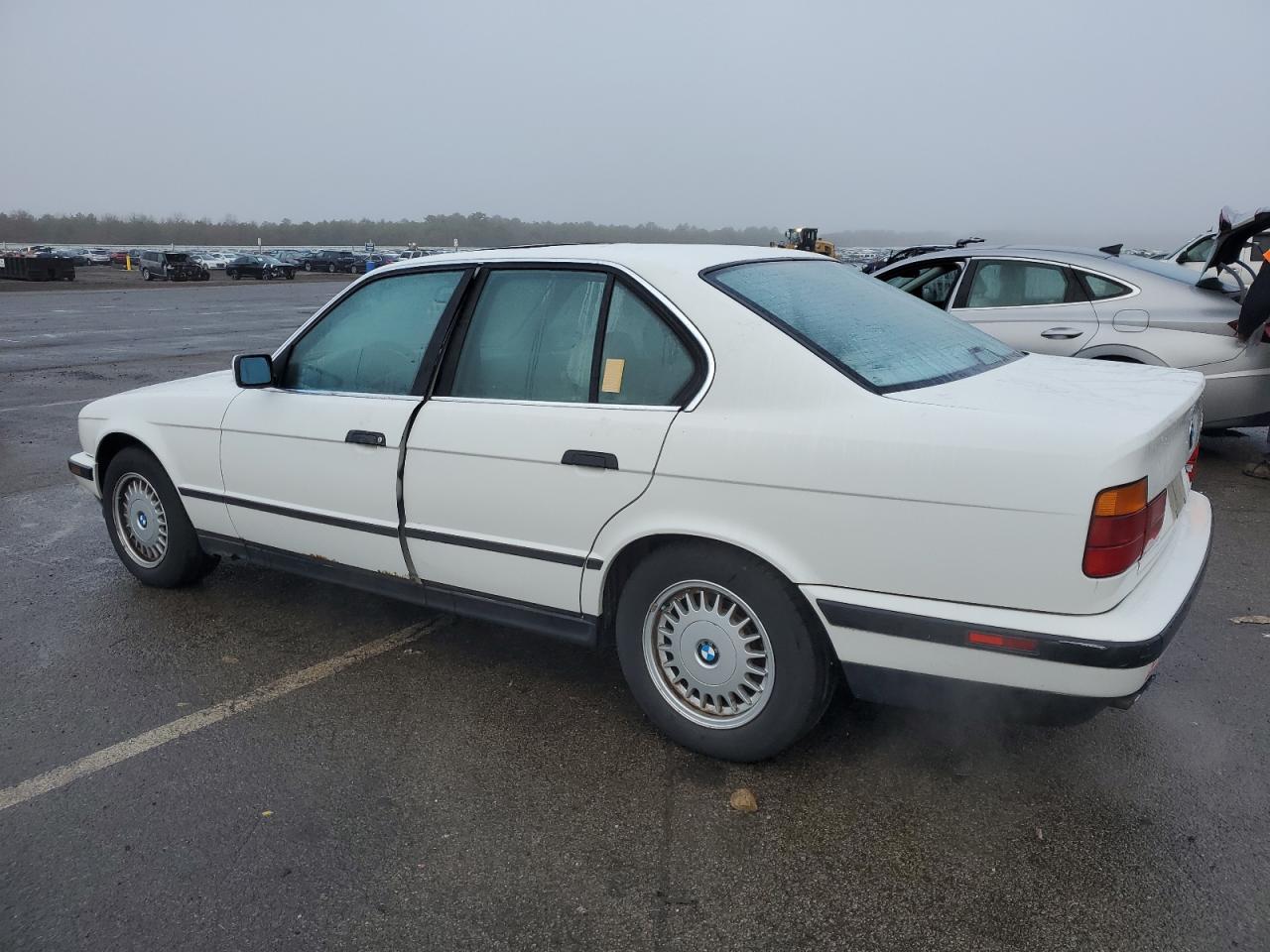 Image 2 of 1994 BMW 525 I AUTOMATIC 1994 with VIN WBAHD6320RGK43896