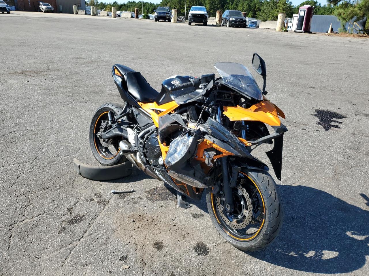 Obraz 2019 KAWASAKI EX650 F 2019