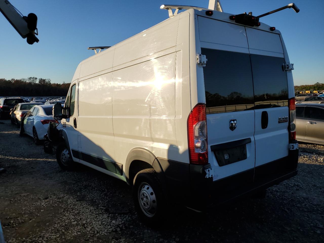 Image 2 of 2018 RAM PROMASTER 1500 1500 HIGH 2018 with VIN 3C6TRVBG7JE149550