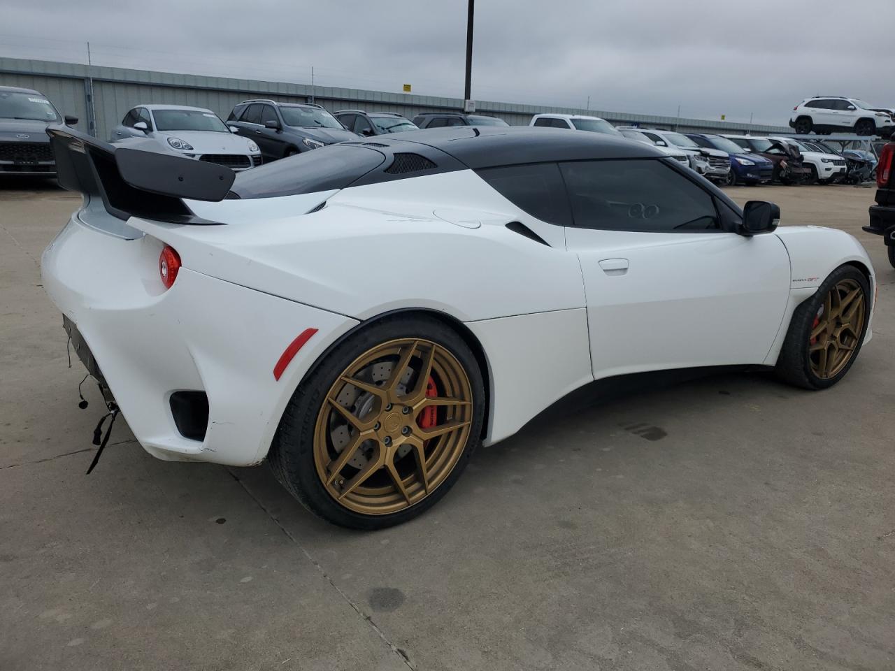 Image 3 of 2021 LOTUS EVORA GT 2021 with VIN SCCLMDDN9MHA10520