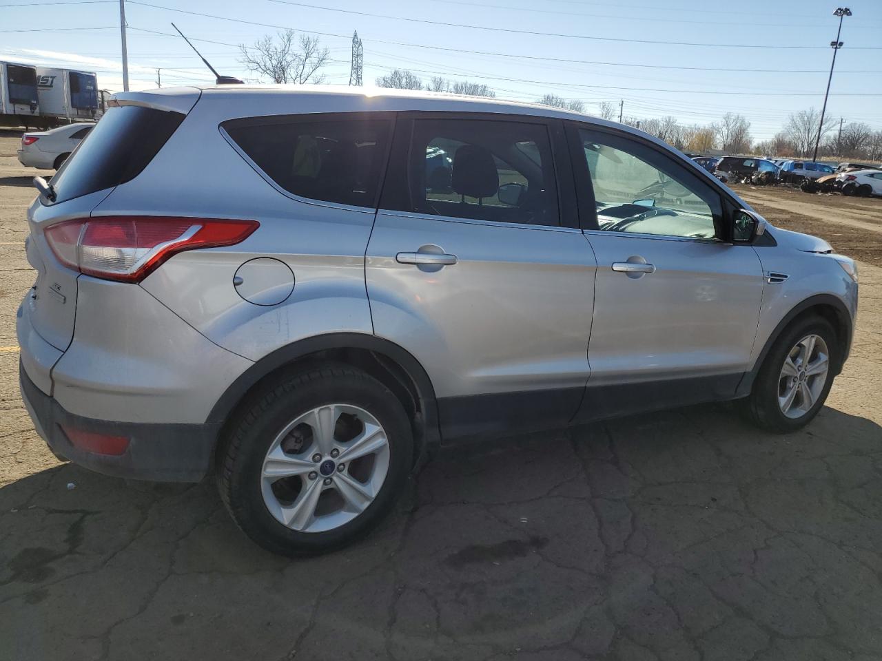 Image 3 of 2015 FORD ESCAPE SE 2015 with VIN 1FMCU0GX4FUB59895