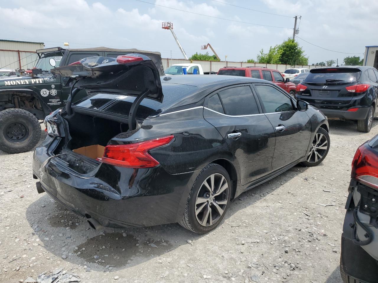 Image 3 of 2017 NISSAN MAXIMA 3.5S 2017 with VIN 1N4AA6AP3HC369421