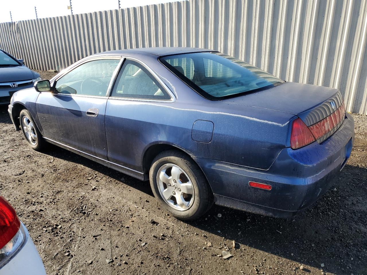 Obraz 2 z 2002 HONDA ACCORD EX 2002 z VIN 1HGCG32712A006912