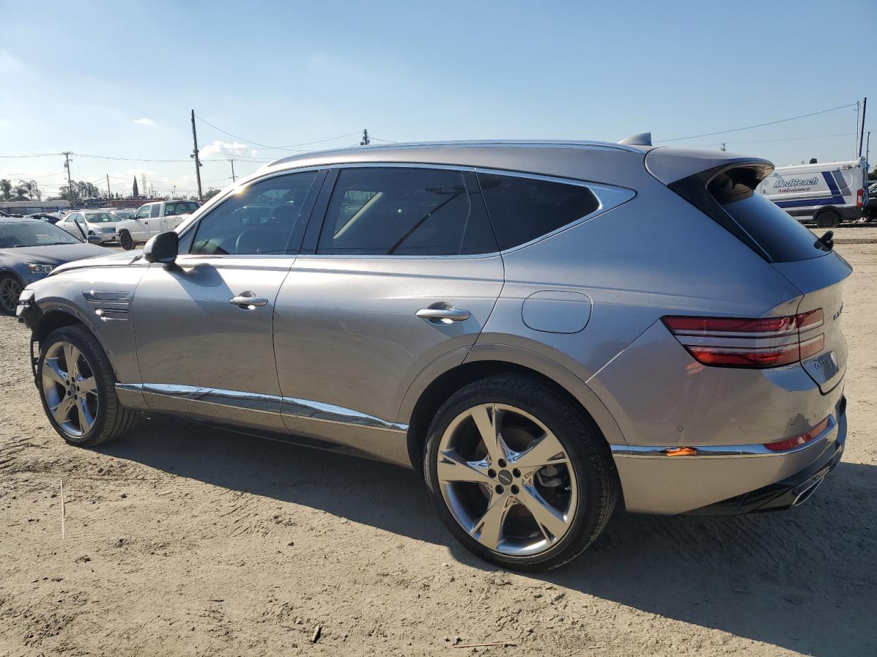 Obraz 2 z 2021 GENESIS GV80 BASE 2021 z VIN KMUHBDSBXMU049494