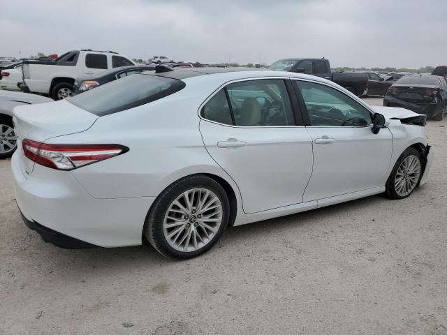 Image 3 of 2018 TOYOTA CAMRY L 2018 with VIN 4T1B11HK1JU033466
