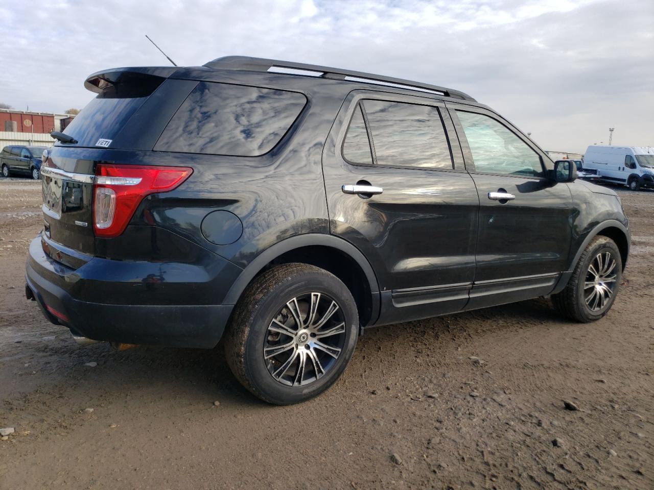 Obraz 3 z 2013 FORD EXPLORER 2013 z VIN 1FM5K8B83DGA36887