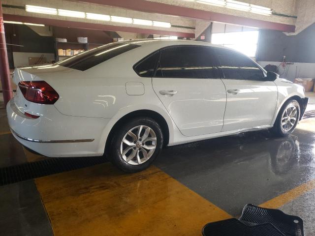 Изображение 3 2018 VOLKSWAGEN PASSAT S 2018 с VIN 1VWAA7A39JC010218