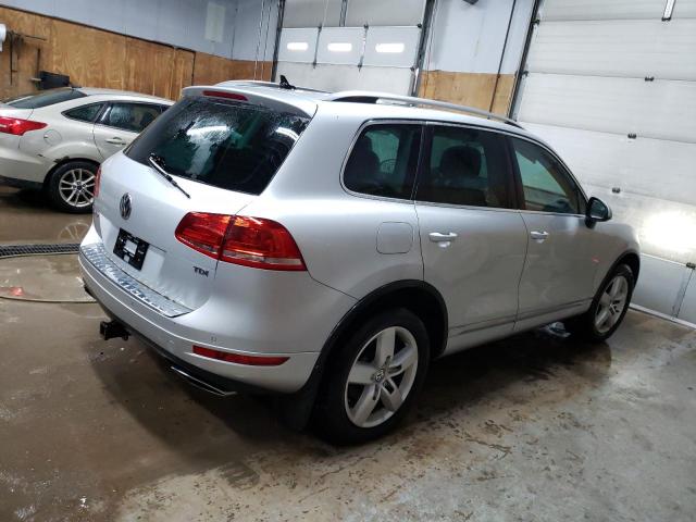 Image 3 of 2012 VOLKSWAGEN TOUAREG V6 TDI 2012 with VIN WVGFK9BP0CD003587