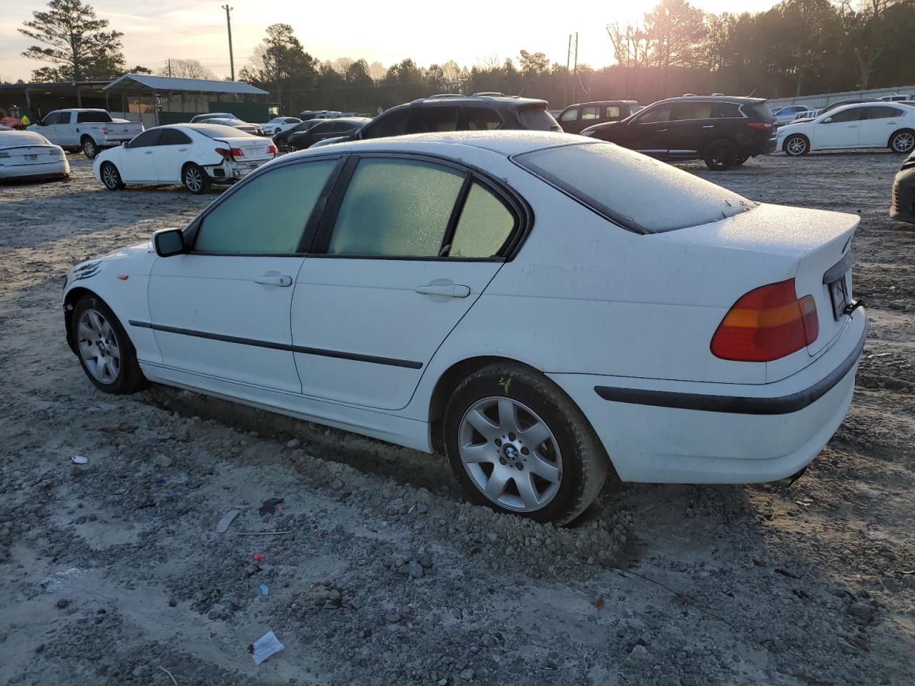 Изображение 2 2002 BMW 325 I 2002 с VIN WBAET37402NJ19712