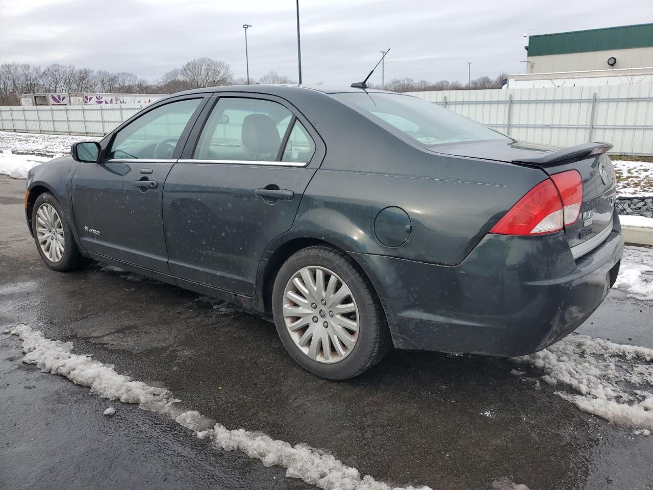 Изображение 2 2010 MERCURY MILAN HYBRID 2010 с VIN 3MEDM0L3XAR638803