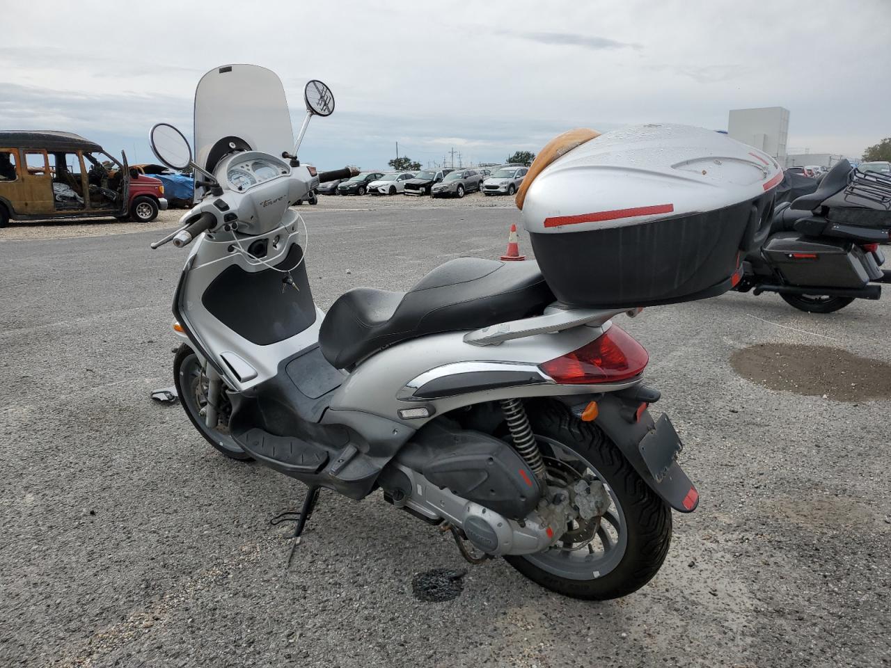 Image 3 of 2009 PIAGGIO BV 250 2009 with VIN ZAPM289M095301401