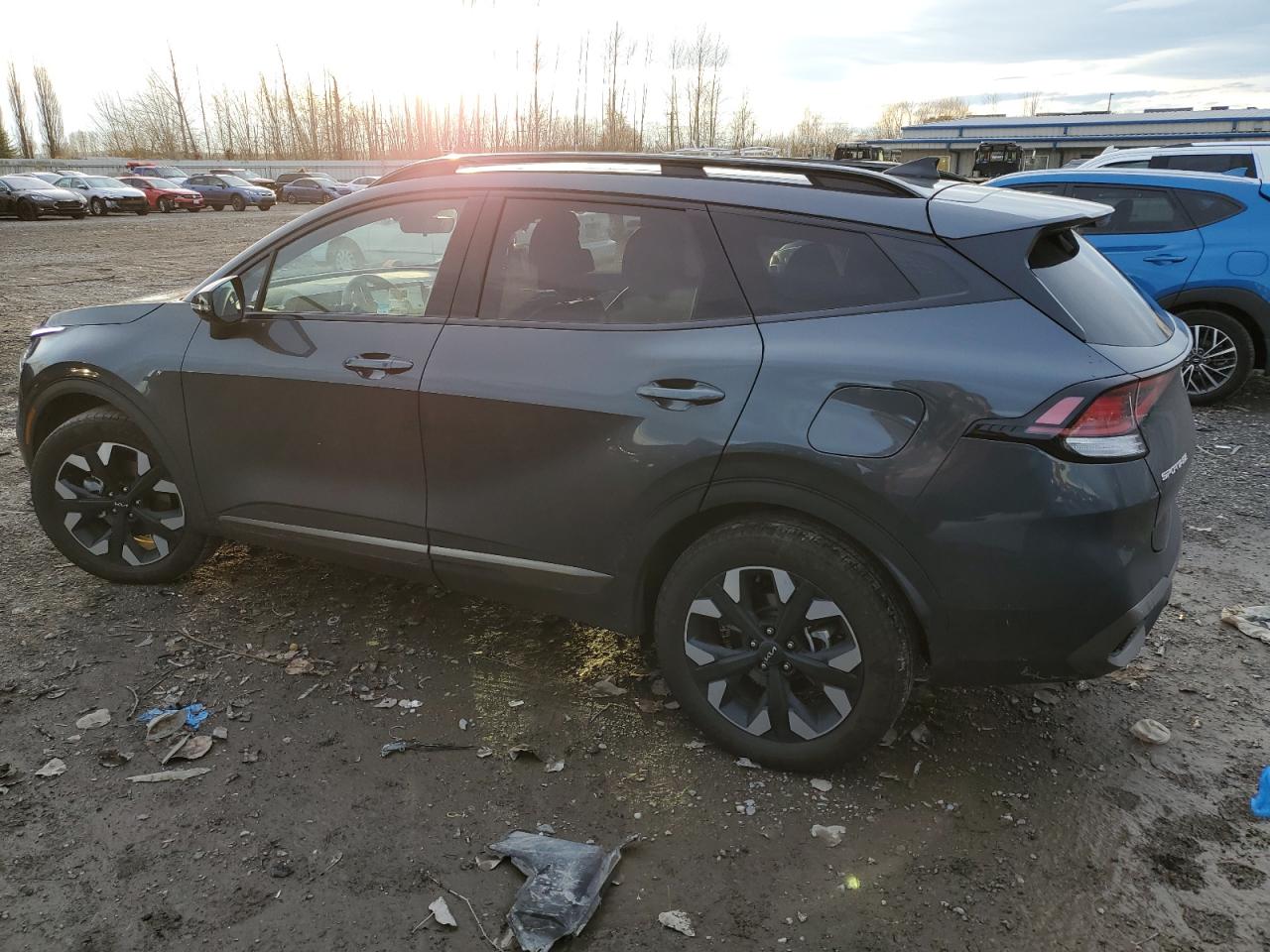 Obraz 2 z 2023 KIA SPORTAGE X LINE 2023 z VIN KNDPYDAH4P7101689