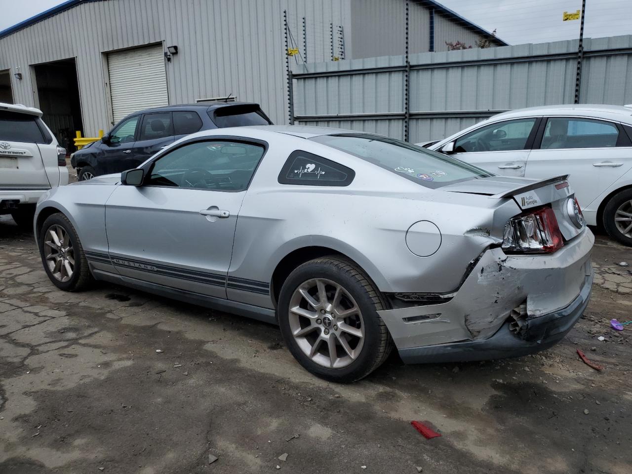 Image 2 of 2010 FORD MUSTANG  2010 with VIN 1ZVBP8AN6A5131397