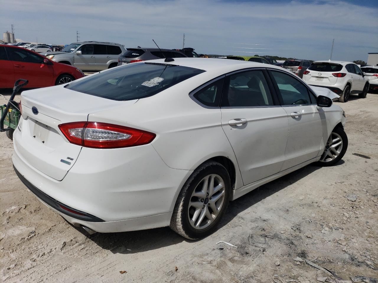 Изображение 3 2015 FORD FUSION SE 2015 с VIN 3FA6P0HDXFR227613