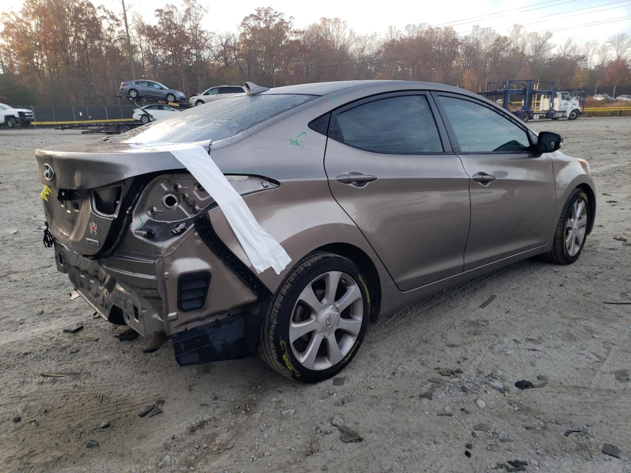 Image 3 of 2013 HYUNDAI ELANTRA GLS 2013 with VIN 5NPDH4AE2DH442024