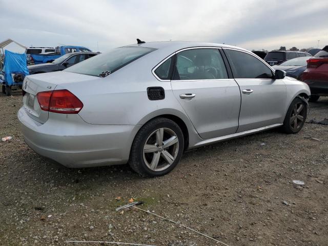 Изображение 3 2015 VOLKSWAGEN PASSAT S 2015 с VIN 1VWAT7A32FC092035