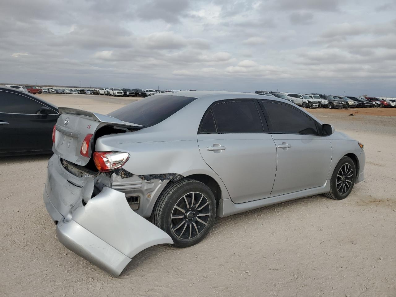 Image 3 of 2010 TOYOTA COROLLA BASE 2010 with VIN 2T1BU4EE8AC511651