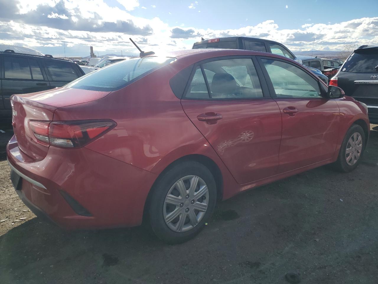 Изображение 3 2023 KIA RIO LX 2023 с VIN 3KPA24AD5PE521305