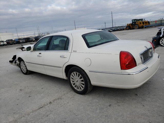 Obraz 2 z 2003 LINCOLN TOWN CAR EXECUTIVE 2003 z VIN 1LNHM81W13Y647825