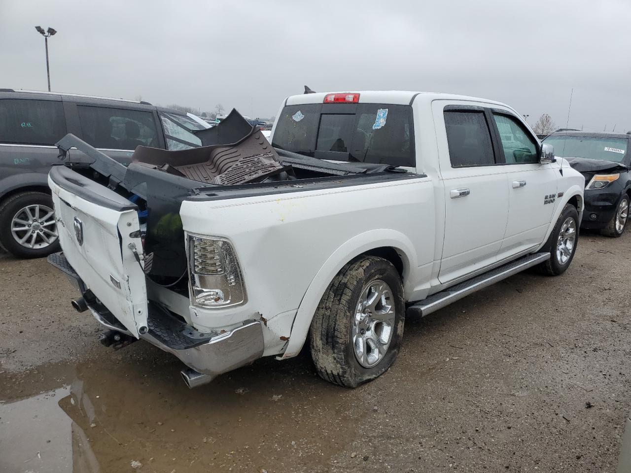 Image 3 of 2015 RAM 1500 LARAMIE 2015 with VIN 1C6RR7NT1FS644023