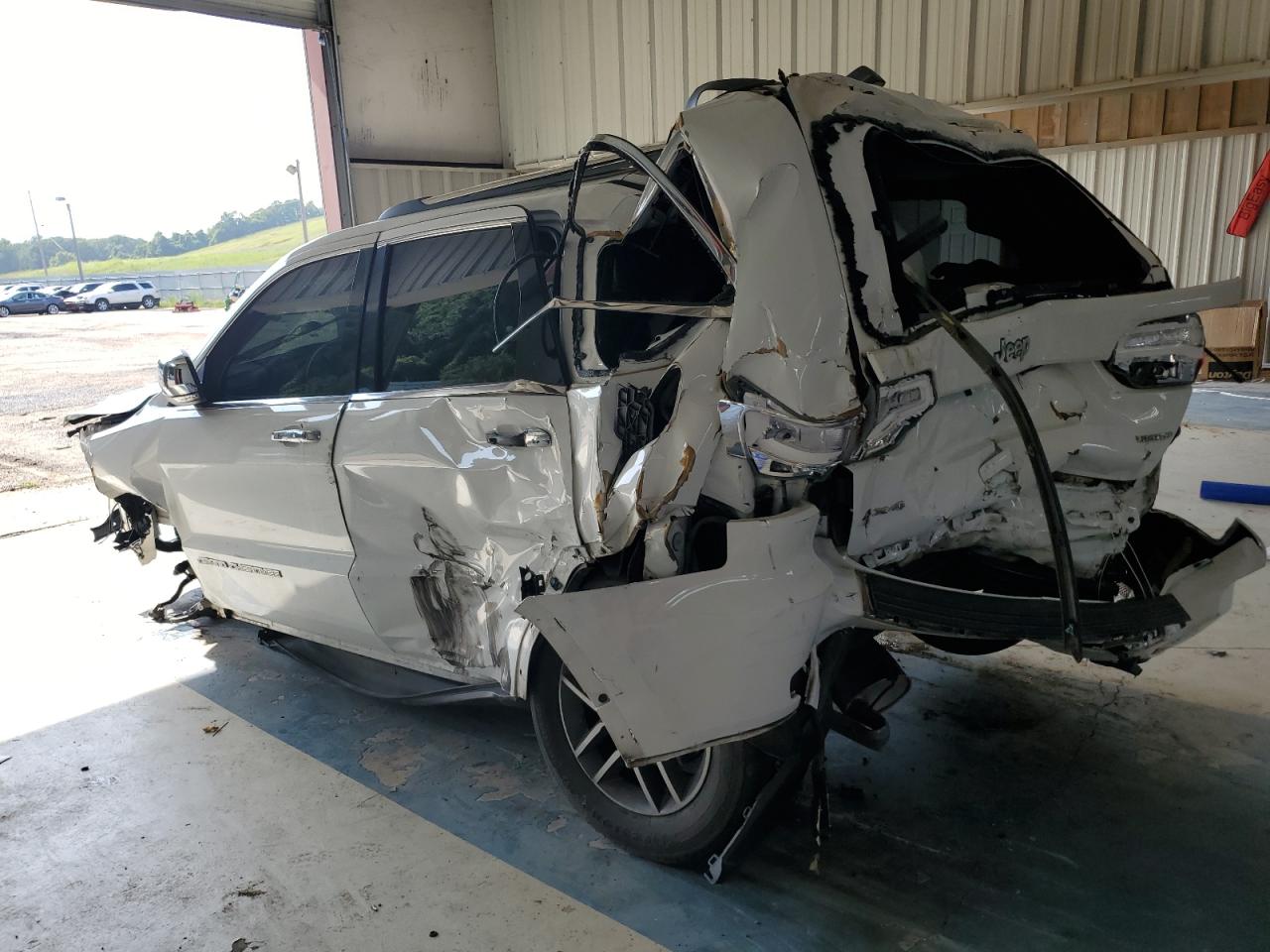 Image 2 of Jeep Grand Cherokee Limited 2019 with VIN 1C4RJFBG1KC772493