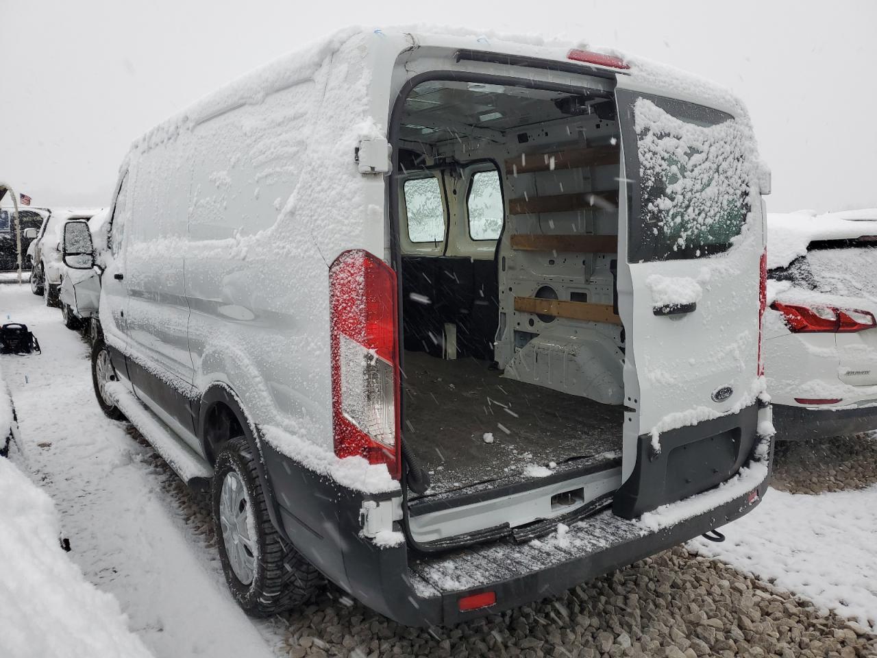 Obraz 2 z 2021 FORD TRANSIT T-250 2021 z VIN 1FTBR1Y84MKA46875