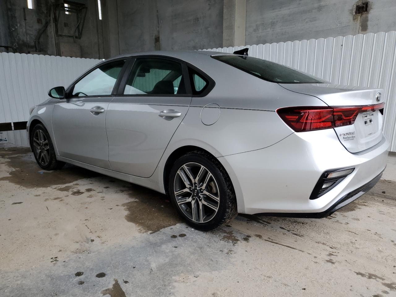 Изображение 2 2019 KIA FORTE GT LINE 2019 с VIN 3KPF34AD7KE013719