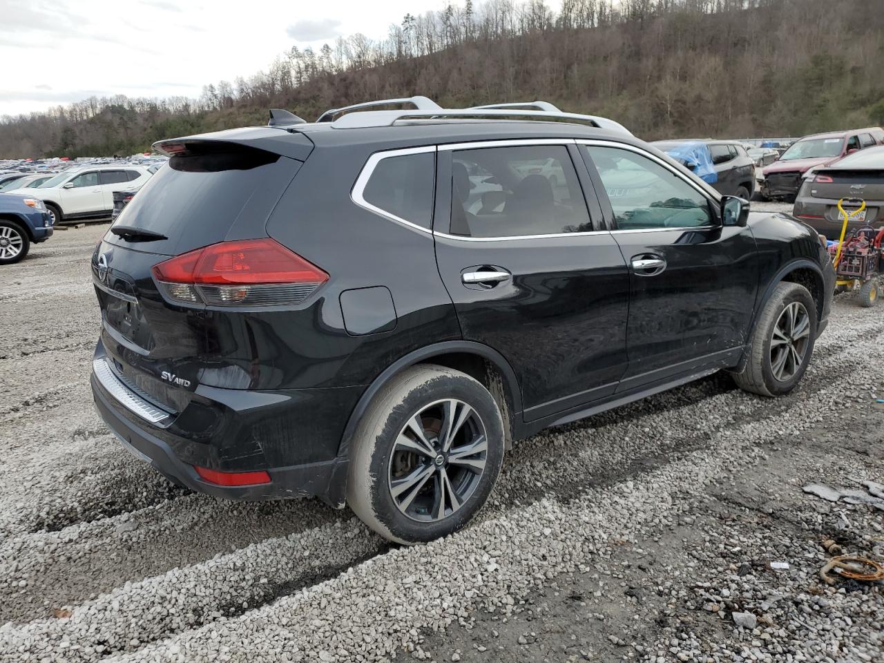Image 3 of 2019 NISSAN ROGUE S 2019 with VIN 5N1AT2MV5KC760161