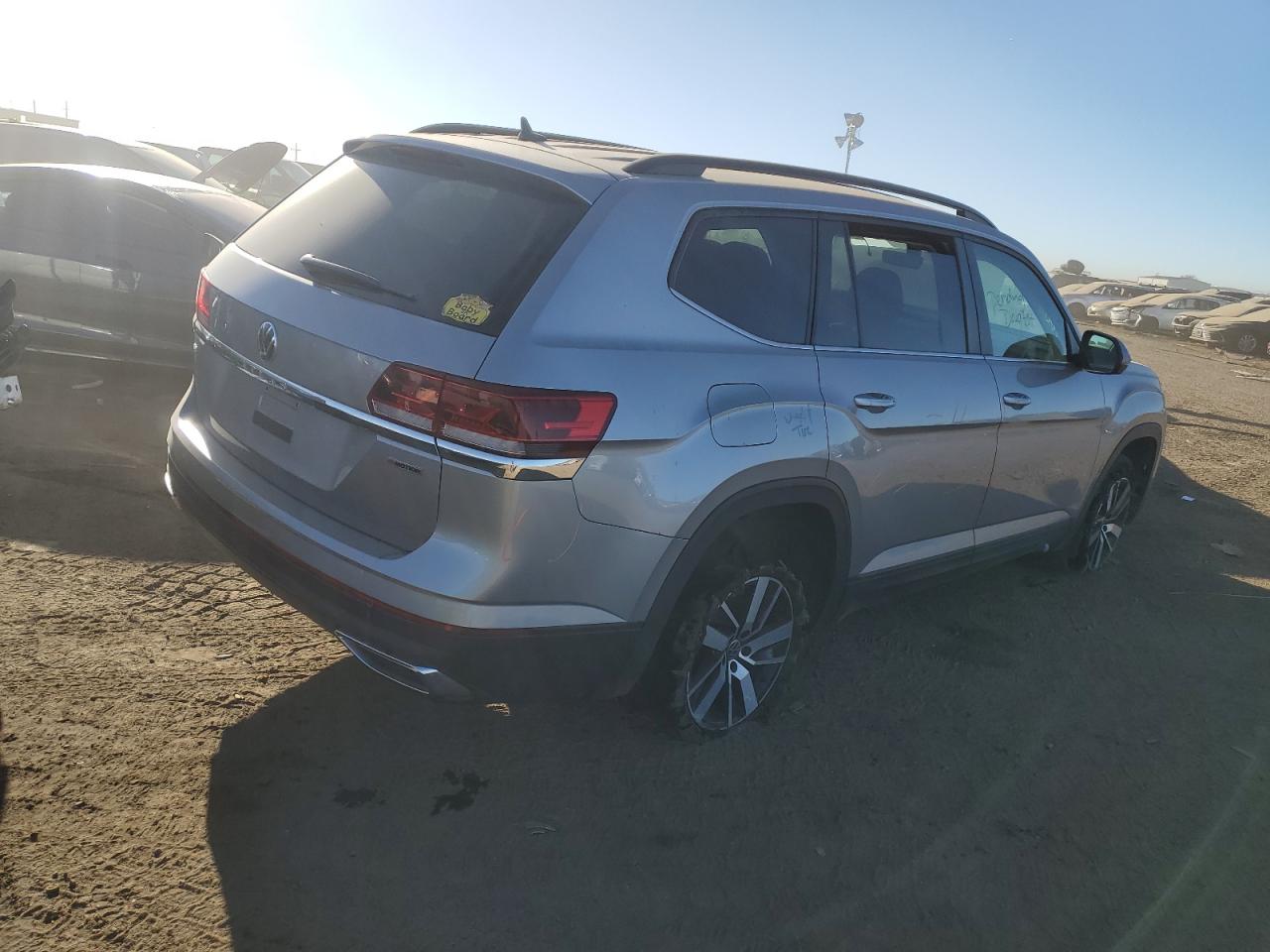 Obraz 3 z 2022 VOLKSWAGEN ATLAS SE 2022 z VIN 1V2LP2CA8NC556294