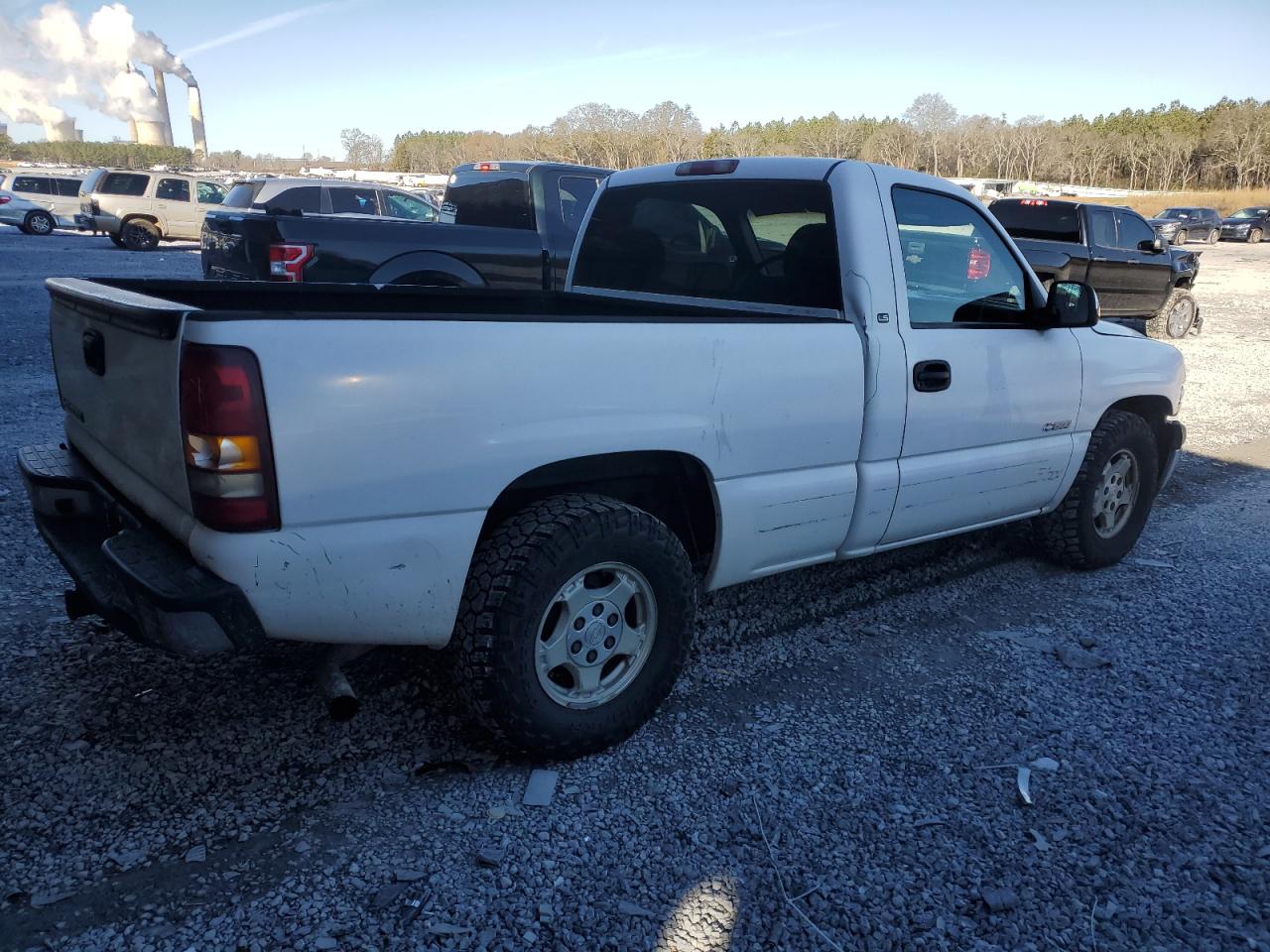 Obraz 3 z 2001 CHEVROLET SILVERADO C1500 2001 z VIN 1GCEC14T61Z297084