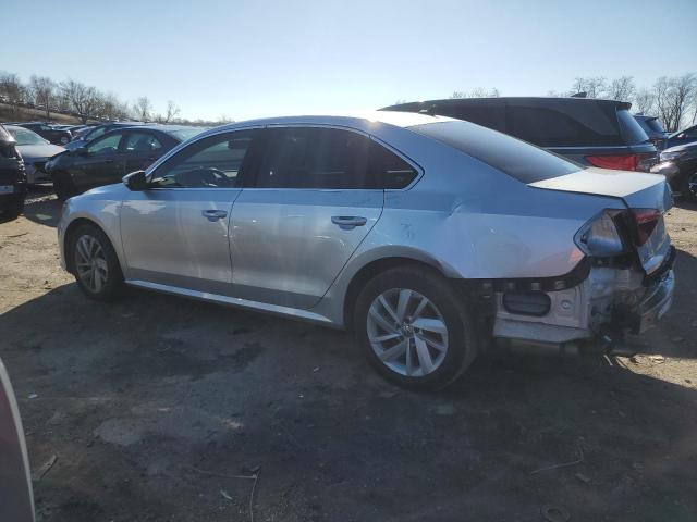 Image 2 of 2018 VOLKSWAGEN PASSAT SE 2018 with VIN 1VWBA7A33JC020683