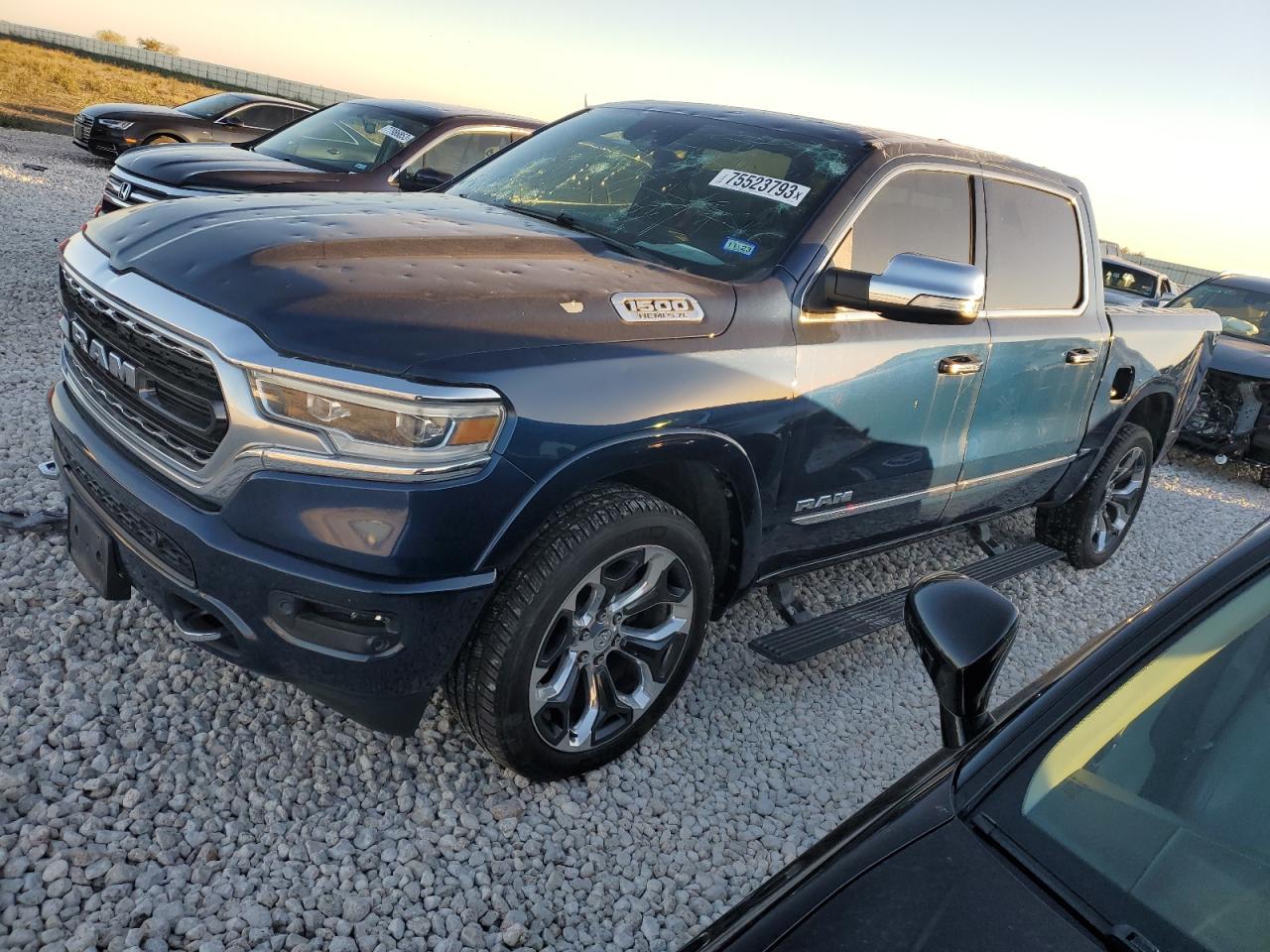 Изображение 1 2019 RAM 1500 LIMITED 2019 с VIN 1C6RREHT9KN616401