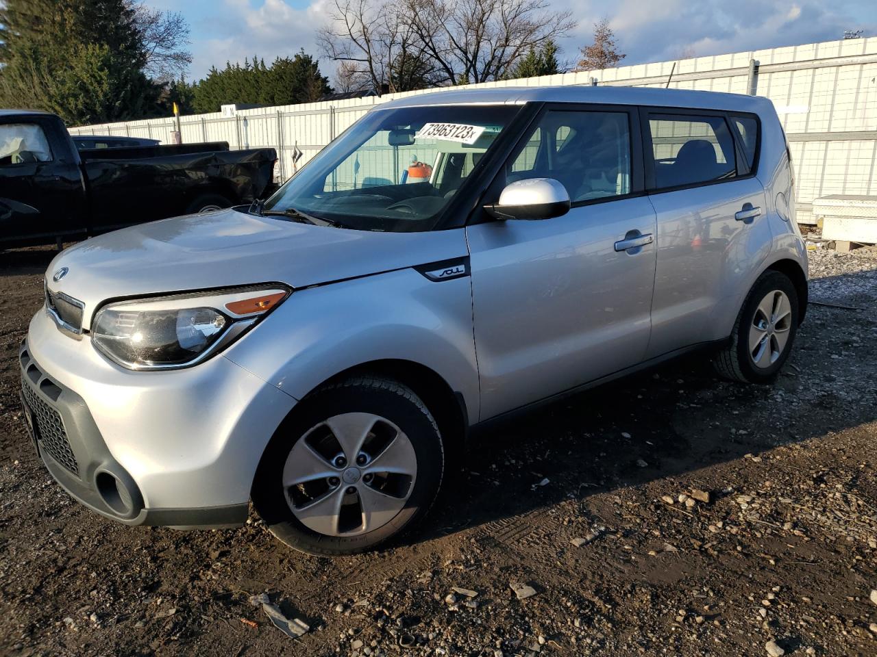 Изображение 1 2015 KIA SOUL  2015 с VIN KNDJN2A2XF7790960
