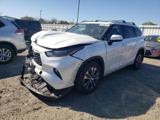 Изображение 1 2023 TOYOTA HIGHLANDER L 2023 с VIN 5TDKDRBH5PS003407